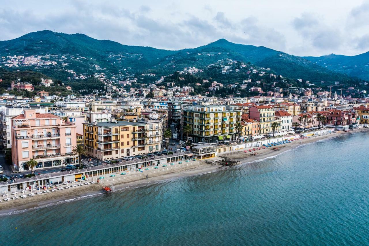 Hotel West End Alassio Exteriör bild
